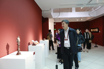 “跨文化視野中的意大利當代藝術展”及系列文化交流活動鳳凰古城啟幕