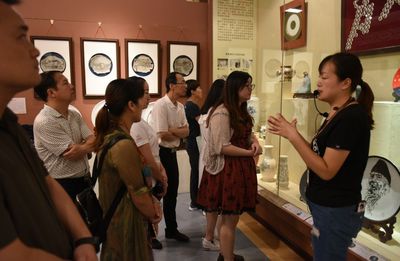【走進(jìn)工美館 走進(jìn)非遺館】全國各廳局文化產(chǎn)業(yè)處工作人員 參觀山西省工藝美術(shù)館、山西省非物質(zhì)文化遺產(chǎn)展示館